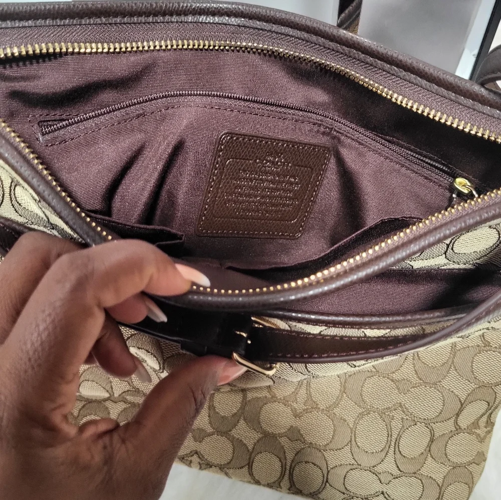 NWOT CoachCoach Brown Signature Coated Canvas and Leather Trim Messenger Bag - Picture 6 of 7